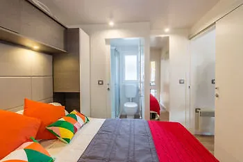 מלון רוביני Kamp Porton Biondi Mobile Homes